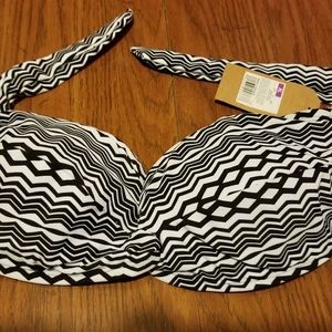 NWT Converse swim top  size XL